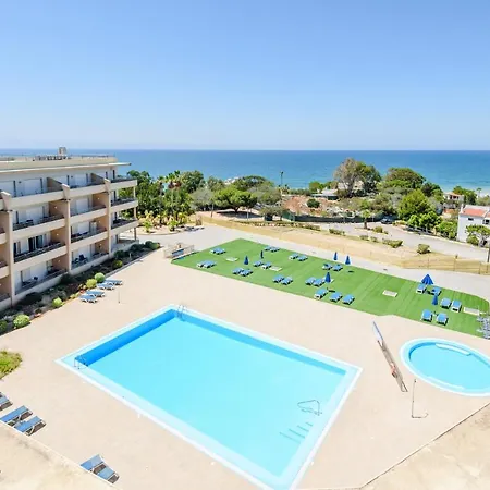 Charming 1-Bed Beach Apartment In Albufeira